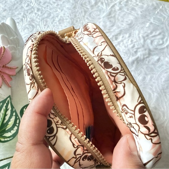 Disney Stitch 2-Piece Gift Set Crossbody Bag + Tech Pouch NWT - Picture 9 of 10